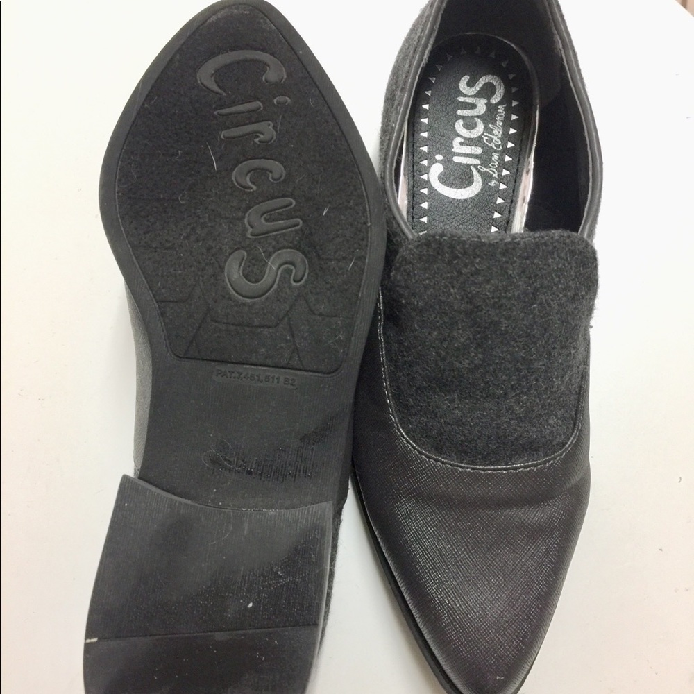Shoes - Picture 7 of 8